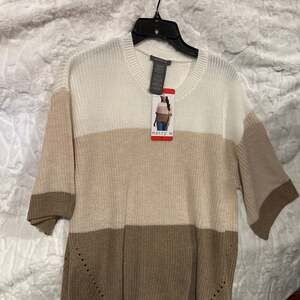 Matty M Women's Elbow Sleeve Colorblock Sweater